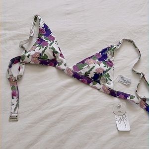 NWT Dippin' Daisy's Swim Purple and White Floral Triangle Top